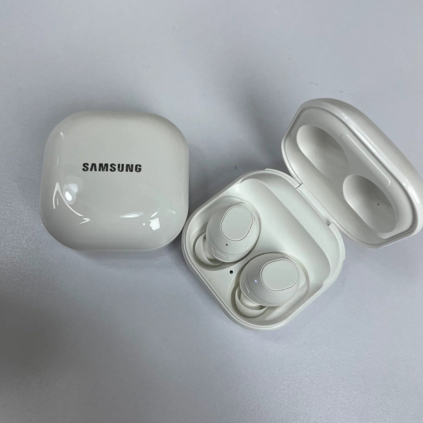 Audifonos Samsung Galaxy Buds Fe 1.1